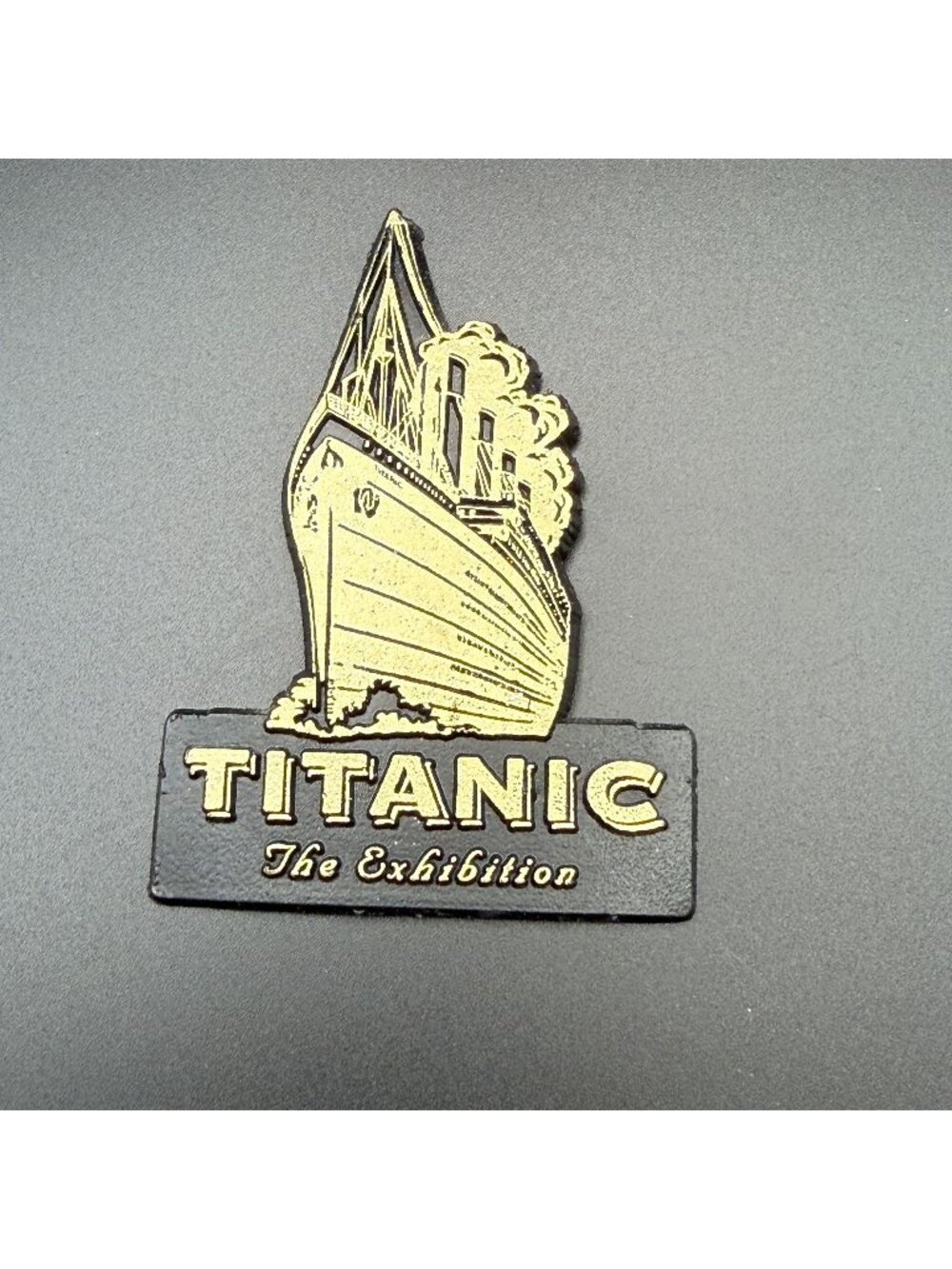 Titanic The Exhibition Magnet 1998 Black/Gold Rubber Fridge Magnet